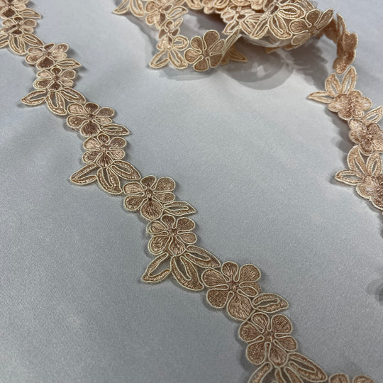 1.5" Corded Floral Lace Trim – Bridal, Quinceañera & Evening Wear Lace | Lace USA - 97107W